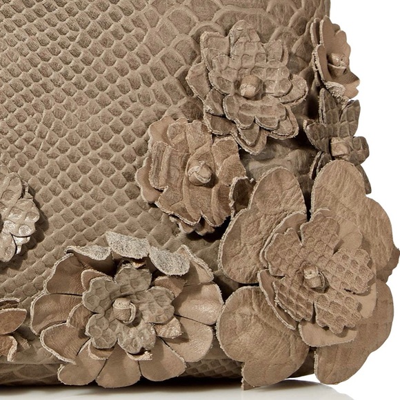 New Frye Melissa crossbody Floral Swing Pack - Picture 6 of 7